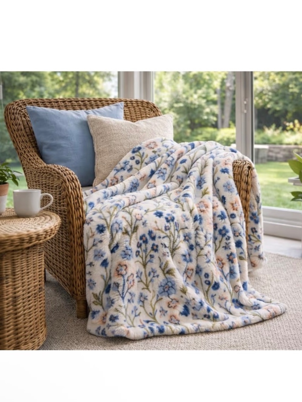 The Big One Throw Blanket Plush Oversized Blanket - Blue Floral - 60 x 72 inches - Picture 3 of 5